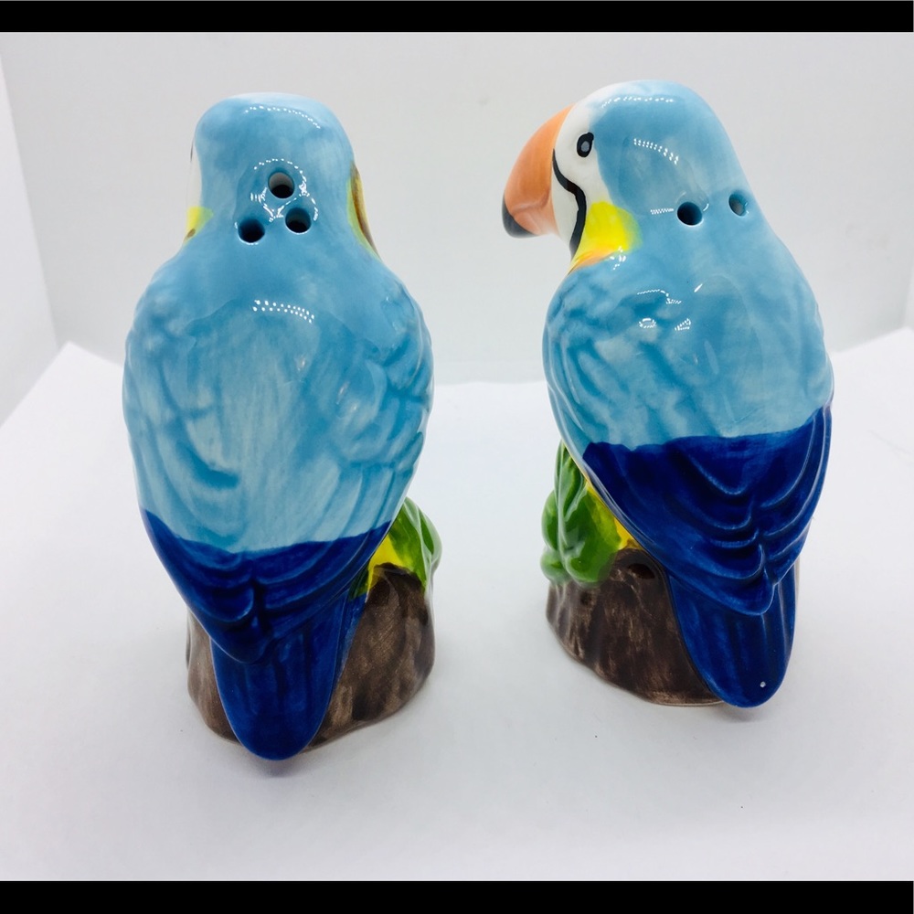 Ceramic Parrots Salt & Pepper Shakers Tropical - Picture 4 of 6